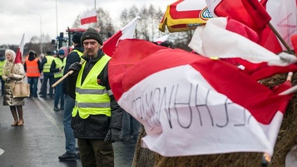 Через блокаду кордону польськими фермерами Україна у лютому недоотримала 7,7 млрд грн митних платежів фото, ілюстрація
