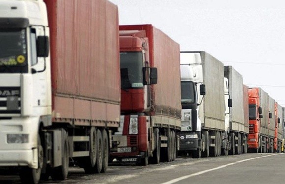 Через блокування кордонів ціни на вантажні перевезення зросли на 15-20% фото, ілюстрація