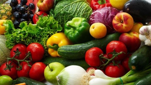 У цьому сезоні українцям загрожує дефіцит овочів та фруктів фото, иллюстрация
