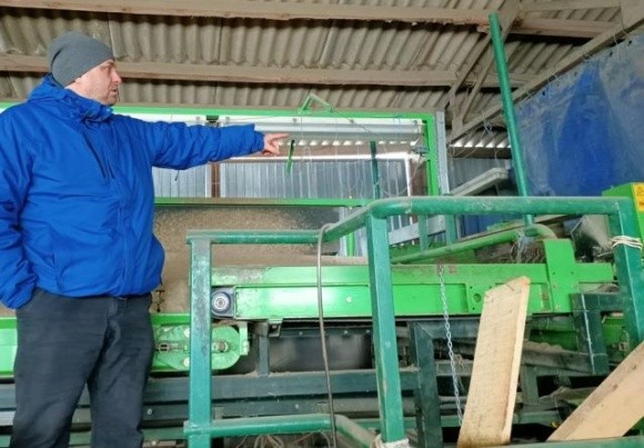 Фермер із Чернігівщини вирощує картоплю для провідних виробників чіпсів фото, ілюстрація