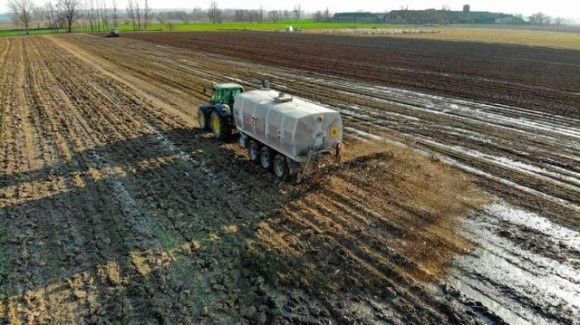 У Німеччині можуть переглянути верхню допустиму межу внесення добрив на гектар фото, ілюстрація