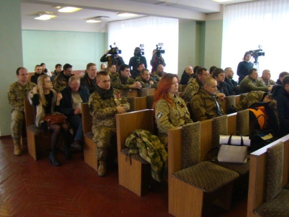 Військовослужбовці 72-ї окремої механізованої бригади отримали земельні ділянки в Київський обл. фото, ілюстрація