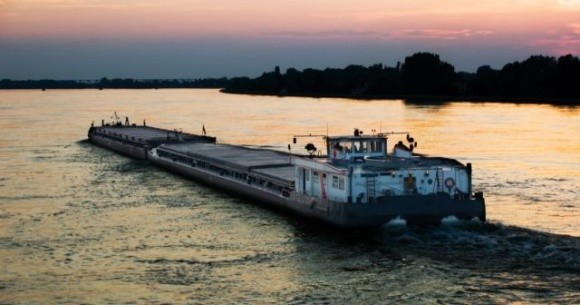 Бізнес пропонує план дій для прискорення вантажних перевезень по річці Дунай фото, ілюстрація