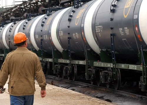 Росія заборонила експорт нафти і нафтопродуктів в Україну фото, ілюстрація