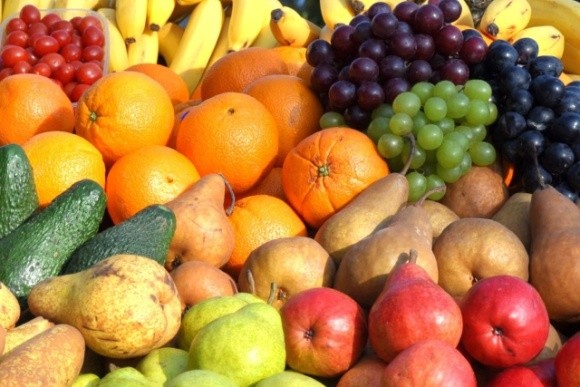 Україна збільшує імпорт фруктів, не дивлячись на їх подорожчання фото, ілюстрація