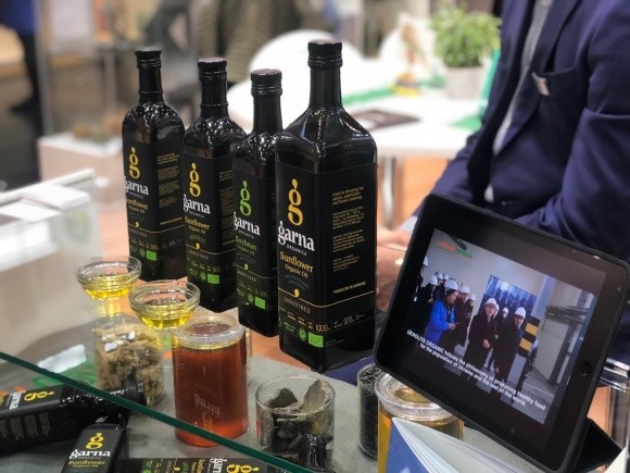 «Укролія» представила новий бренд органічних олій на виставці Biofach-2018 в Нюрнберзі фото, ілюстрація