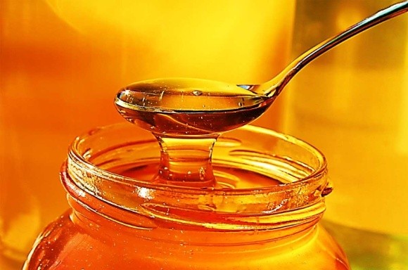 Український мед зрівнявся по ціні з дешевим китайським фото, ілюстрація