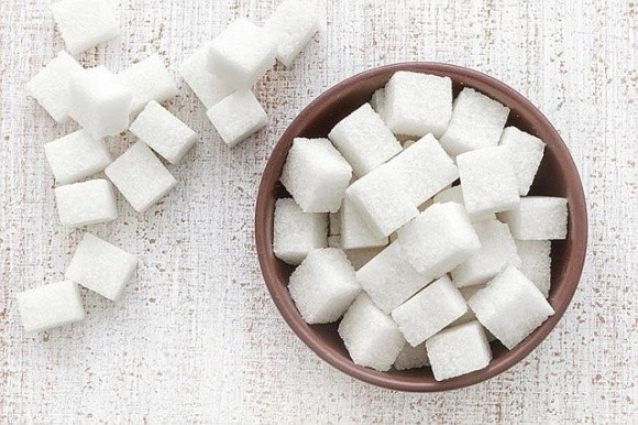 У Польщі пропонують обмежити імпорт до ЄС цукру з третіх країн, щоб дозволити його імпорт з України фото, ілюстрація