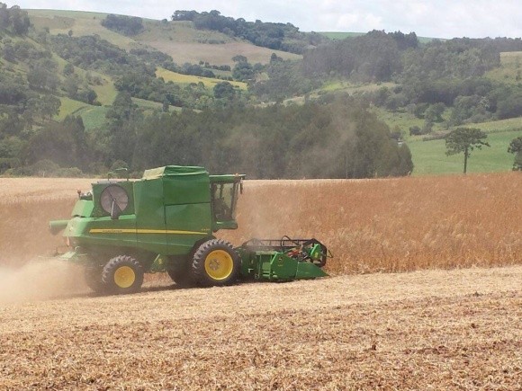  John Deere представила новий зернозбиральний комбайн S400 фото, ілюстрація