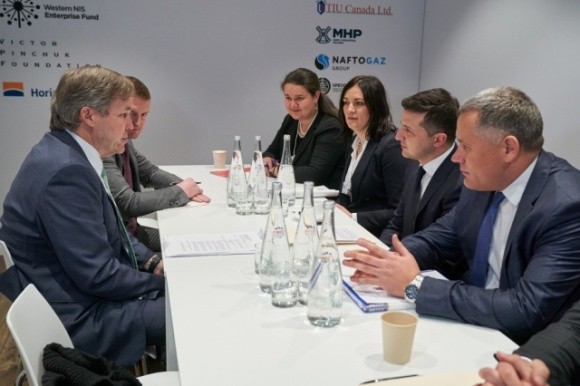 Зеленський та гендиректор Cargill обговорили збільшення обсягів інвестицій в АПК України фото, ілюстрація
