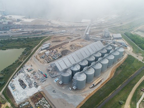 Новий зерновий термінал MV Cargo у порту Південний готовий на 92% фото, ілюстрація
