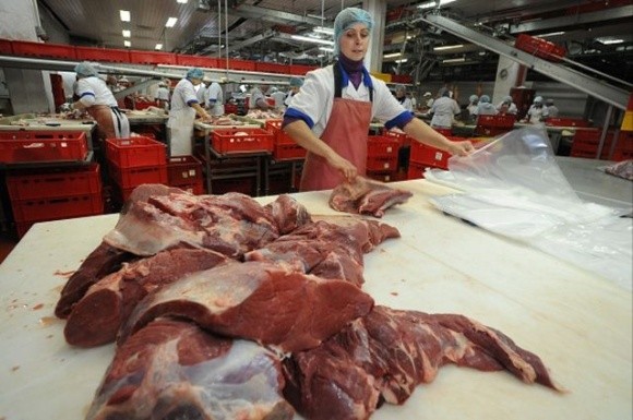 Из мясопереработки уходят крупные производители, - эксперт фото, иллюстрация