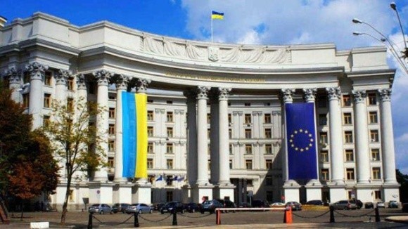 В МЗС України закликали інші країни не купляти в росії крадене українське зерно фото, ілюстрація