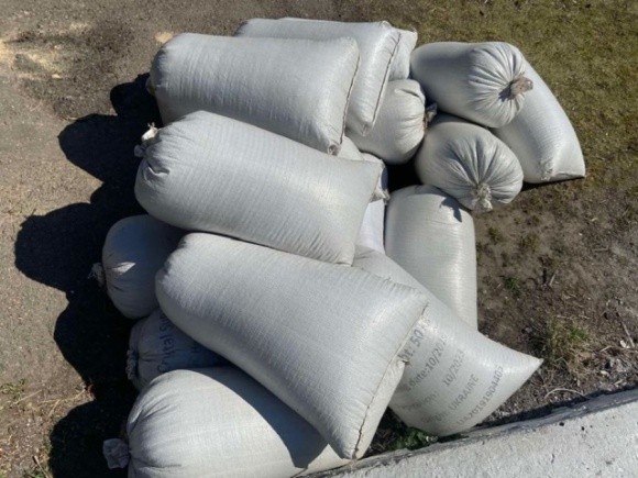 Злочинці викрали у тетіївського фермера 510 кг насіння соняшника фото, ілюстрація