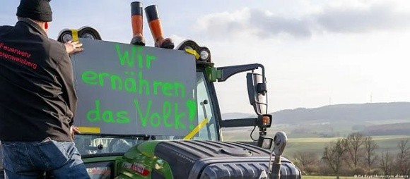 Німецькі фермери заблокували віце-канцлера фото, ілюстрація