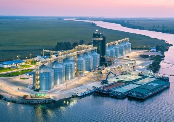 У 2019 році флот компанії «НІБУЛОН» перевіз українськими річками рекордну кількість вантажів фото, ілюстрація