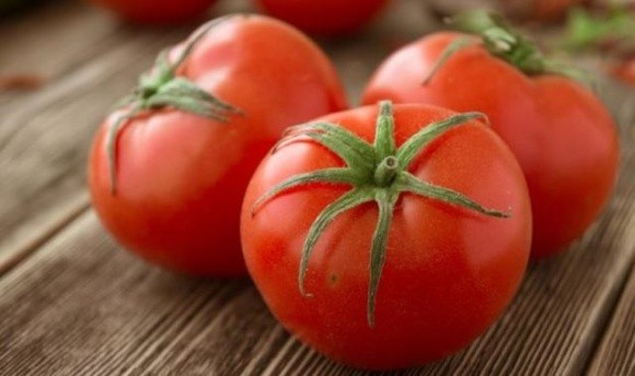 Подорожчання місцевих тепличних томатів спровокувало зростання їх імпорту фото, ілюстрація