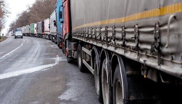 До польських перевізників, які блокуватимуть пункт пропуску в Дорогуську, доєднаються фермери фото, ілюстрація