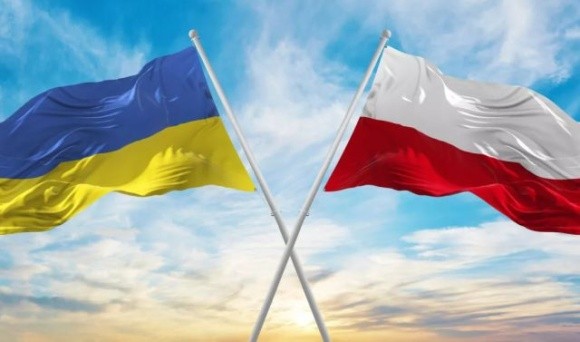 Прем’єр Польщі закликав українську владу не загострювати торговельний конфлікт фото, ілюстрація