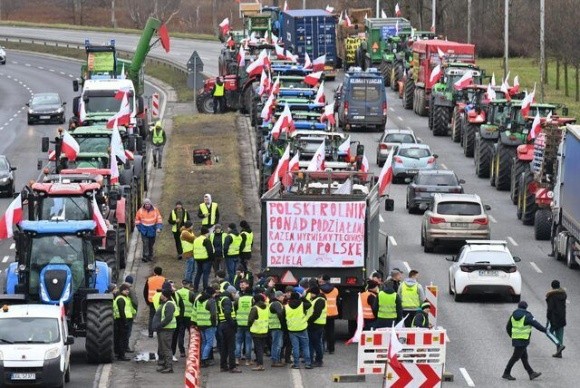 Польські протестувальники – дуже приємні мужики, – міністр юстиції фото, ілюстрація