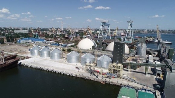 Визначено 15 найбільших портових терміналів України за потужностями зберігання зернових фото, ілюстрація