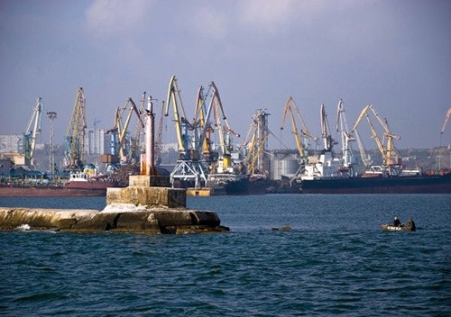 Перевалка вантажів в українських портах в Азовському морі з 2014 року впала на 50-70% фото, ілюстрація