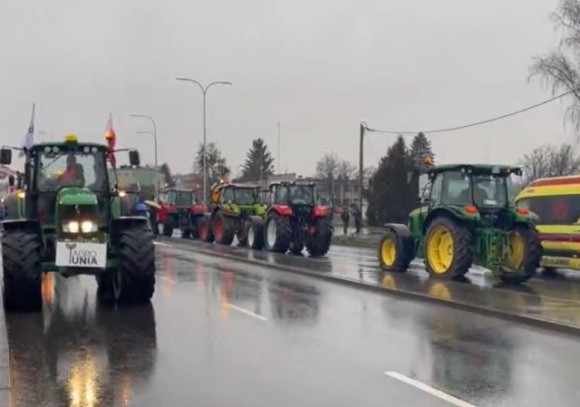 Польські фермери протестують проти української агропродукції фото, ілюстрація