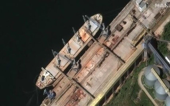Арештовано ще 5 суден, які вивозили награбоване українське зерно фото, ілюстрація