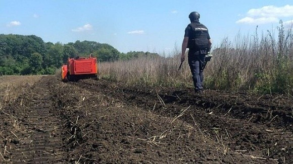 У квітні сапери обстежили майже 35 тис. га сільгоспземель фото, ілюстрація