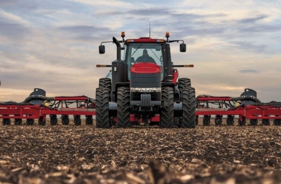 Надходження нових моделей сільськогосподарської техніки в Україну заблоковано фото, ілюстрація