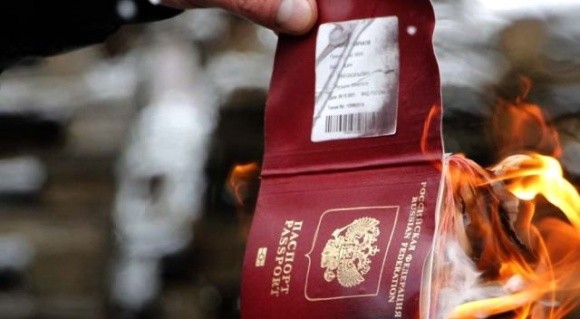 Окупанти не пускають фермерів в поле без російського паспорта фото, ілюстрація