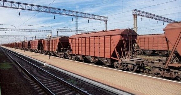 Темпи агроекспорту автомобільним та залізничним транспортом у квітні зменшились фото, ілюстрація