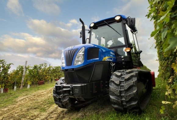 New Holland планирует расширить предложение гусеничных тракторов в Восточной Европе фото, иллюстрация