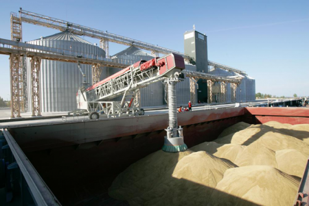  Портові елеватори ДПЗКУ ввійшли в п'ятірку кращих зернових терміналів України фото, ілюстрація