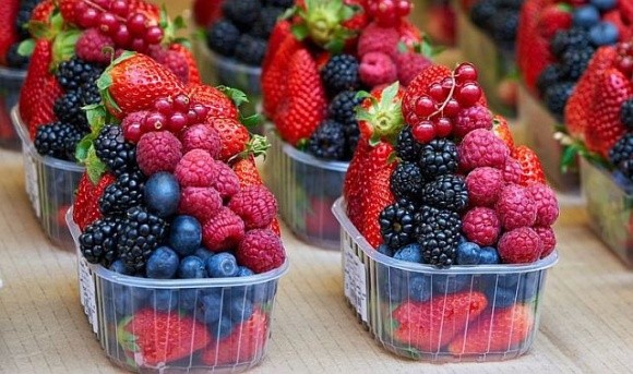 Українські ягоди завойовують швейцарський ринок фото, ілюстрація