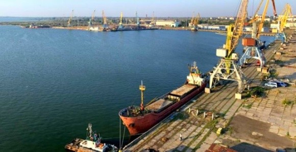 Вперше в Україні продали морський порт фото, ілюстрація