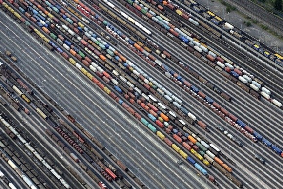 Тарифи на вантажні перевезення "Укрзалізниці" зростуть на 15% фото, ілюстрація