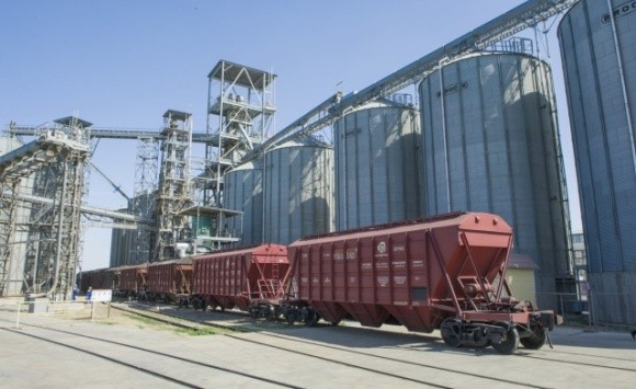 Українська зернова асоціація підтримує ініціативу Укрзалізниці щодо графікових перевезень зернових фото, ілюстрація