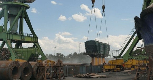 Ракетні удари по Одещині зменшили вивантаження зернових в портах фото, ілюстрація