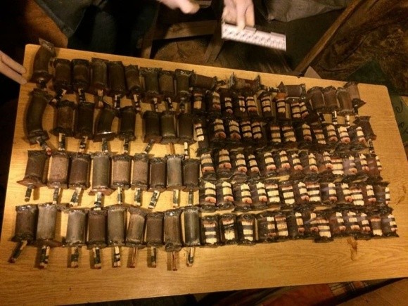 У фермера на Київщині поліція знайшла арсенал саморобної зброї та вибухівки  фото, ілюстрація