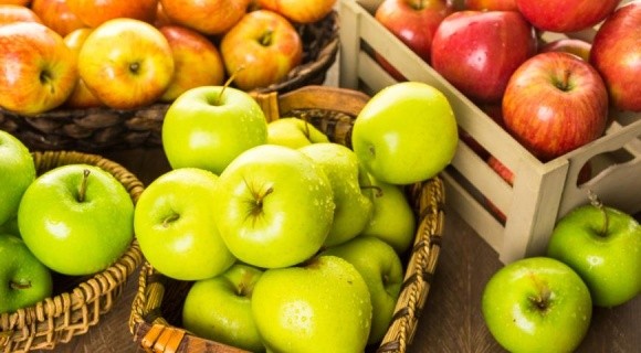 Україна продовжує скорочувати експорт і імпорт яблук фото, ілюстрація