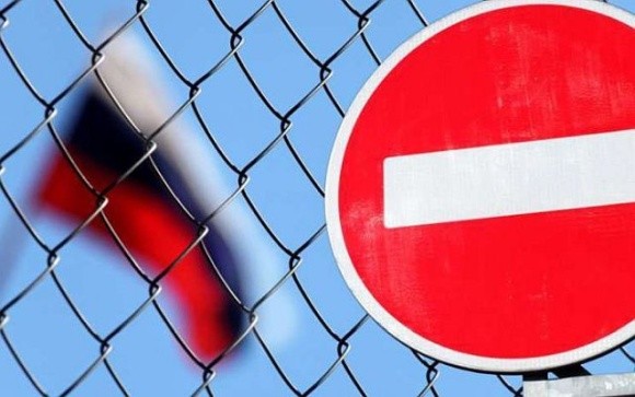 Прем'єр-міністр Польщі пообіцяв звернутись до Сейму з пропозицією заборонити агроекспорт з Росії та Білорусі фото, ілюстрація