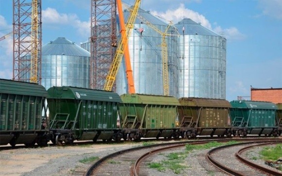 ЄС готовий надати «зелені коридори» для українського агроекспорту фото, иллюстрация
