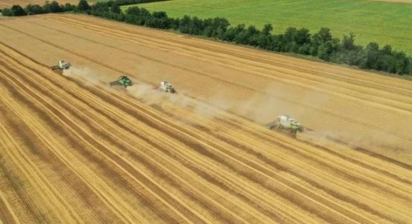 Кордон на замку — Одеська ОВА заборонила виїзд сільгосптехніки за межі області фото, ілюстрація