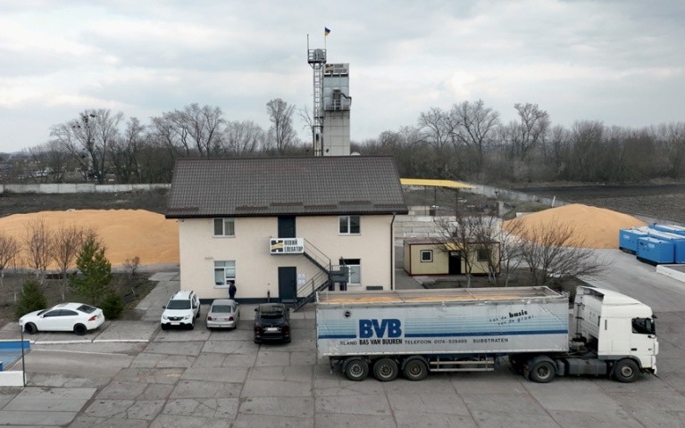 Виробничий майданчик ТОВ «НОВИЙ ЕЛЕВАТОР» с. Любарці