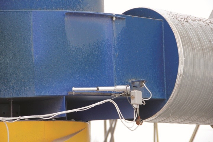 Клапан автоматичної подачі холодного повітря до зерносушарки