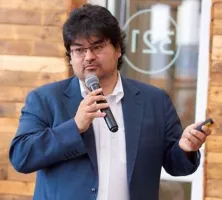 Азат Машабаєв, заступник голови правління KazPost