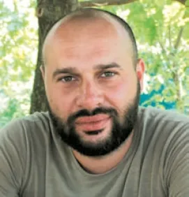 Олександр Єрмолаєв