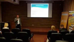 Арам Мхитарян выступает на  Международном бизнес-форуме «Агробизнес: стратегия развития, новые технологии и финансовые решения».