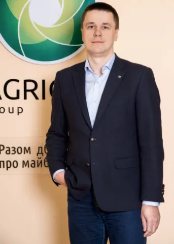 Petro Melnyk3